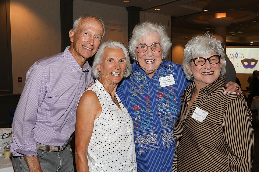 Ron and Emme Shapiro with Barbara Kupferberg and Phyllis Dreyfuss