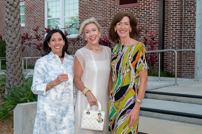 Sara Robinson, Kimberley Pelyk and Dawn Willoughby