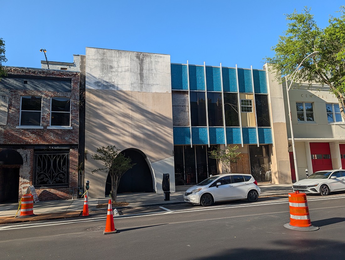 A bar and lounge with overhead loft apartments could be coming to 29 E. Adams St., a two-story building adjacent to Indochine Downtown restaurant and the soon-to-open Dorothy’s Downtown restaurant.