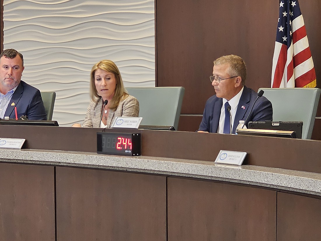 Vice Mayor Theresa Carli Pontieri and Mayor Mike Norris. Photo by Sierra Williams