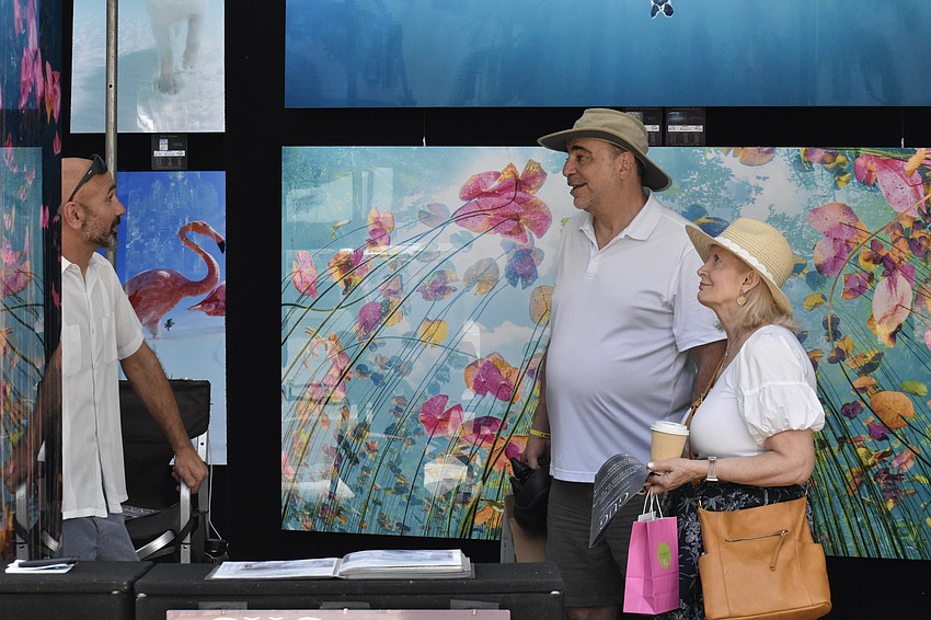 Chris Gug talks with Richard and Robin Eisenberg about his underwater photography.