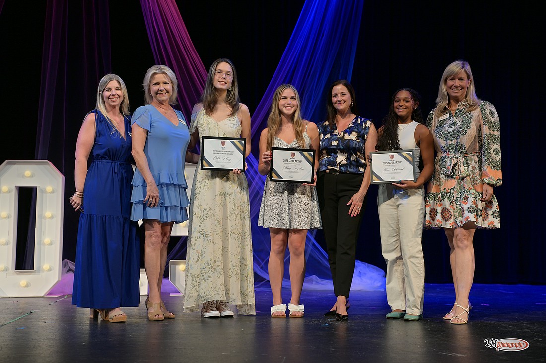 From left: West Orange Scholarship Foundation President Beth Wincey Ielfield, Past-president Kathee Pierce, recipient Chloe Ordonez, recipient Alexis Lampshire, WOSF Director Kristen Woods, recipient Iliani Underwood and WOSF Director Shannon Till.