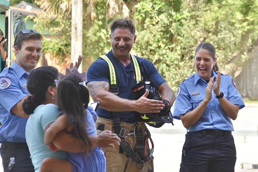 Dakota Haberland, Charlie Reeder and Christina Newport (back) sing 