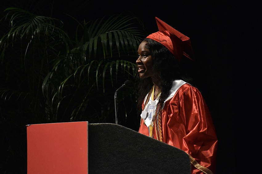 Sy'monique Simon delivers the salutatorian address.