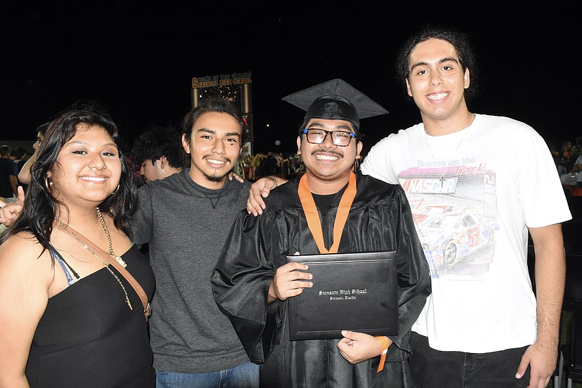 Angelli Rosas, Jose Aguilar, graduate Jorge Ricardo and Kevin Revulta