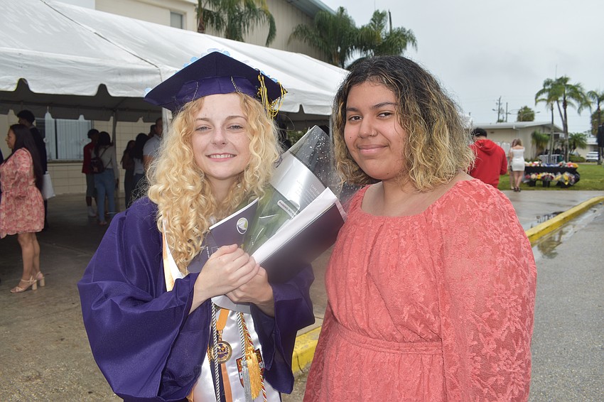 Berkeley Maecker and her cousin Maya Scond