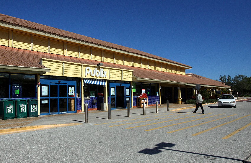 This is what the original Publix looked like before the 2012 renovation.
