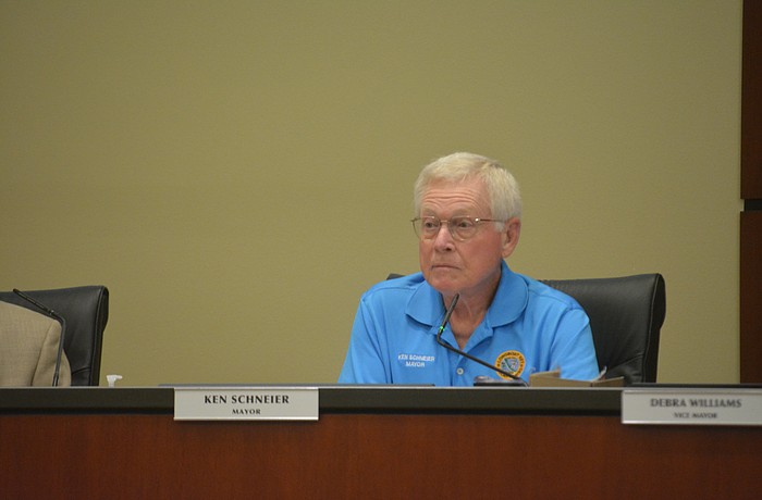 Longboat Key Mayor Ken Schneier.