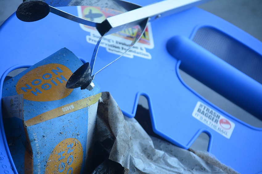 A closer look to the deteriorating trash found by the volunteer diving team.