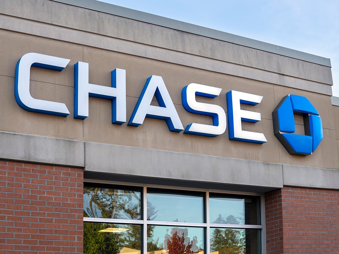 Chase Bank planned at 9810 Baymeadows Road, Unit 1, in the Baymeadows Village at southwest Baymeadows Road and Southside Boulevard.