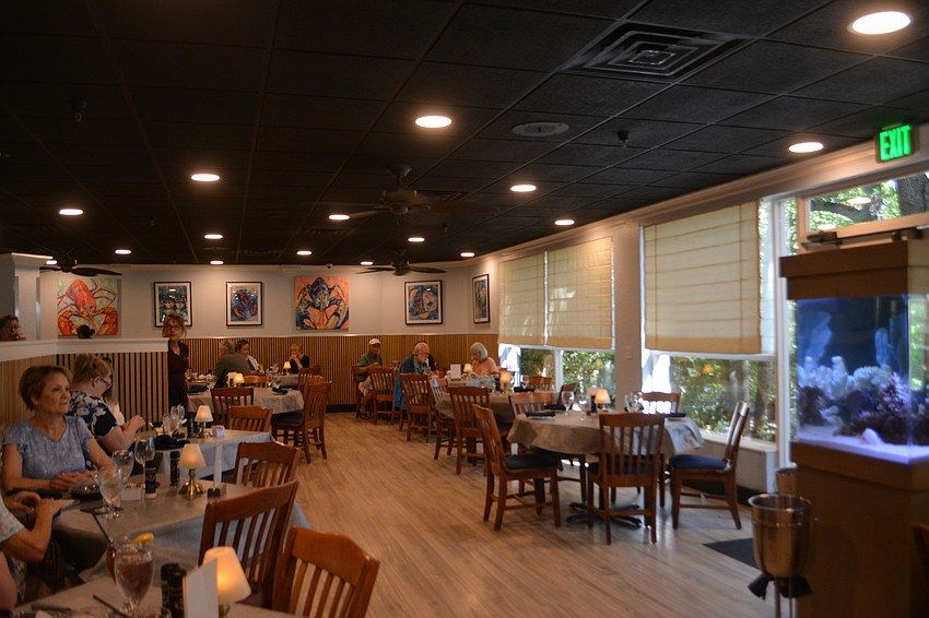 Guests enjoying Lazy Lobsters 