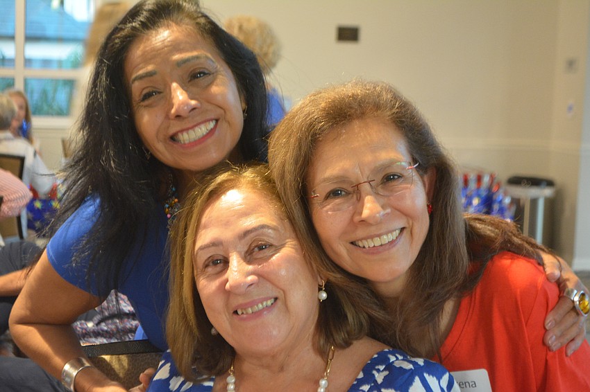 Lourdes Guerrero, Ana Jaramillo and Lorena Luts.