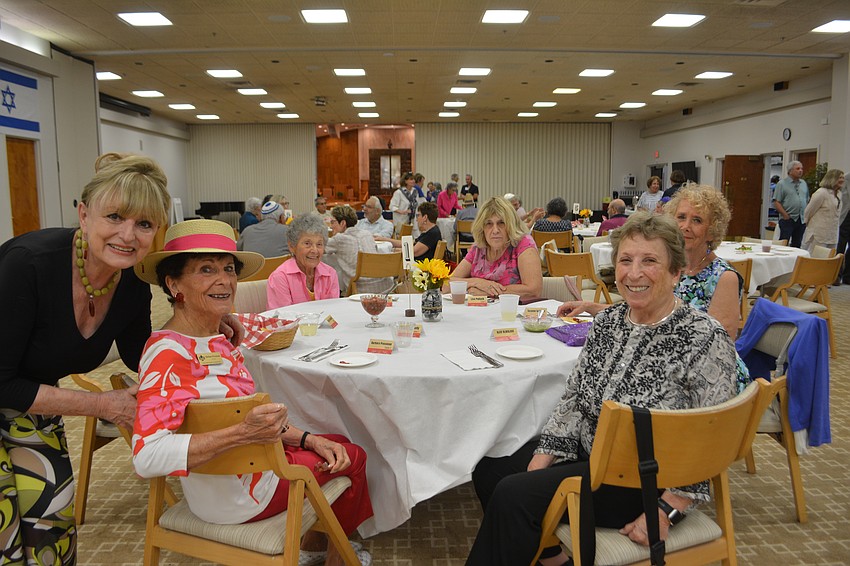 Susan Goldfarb, Barbara Pressman, Carol Edelma, Lisa Pollack, Suzanne Schuster and Alice Blueglass
