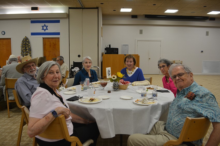 Dr. Sandra Packard, Lewis Moyer, Kei Sulki, Maxine Tauber, Maxine Spitzer and Bob Spitzer