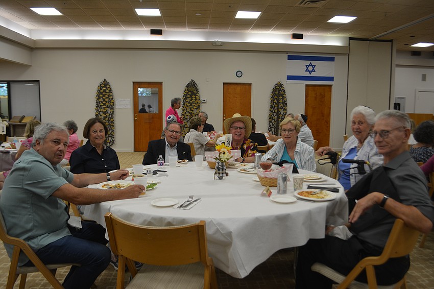 Barry Friedman, Susan Friedman, Rabbi Howard Simon, Michael Boorstein, Sue Boorstein, Estelle Silbert and Stuart Sinai