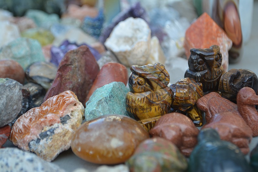 So many gorgeous shells and stones found at the Fysikos Sea Sponge Co. vendor.