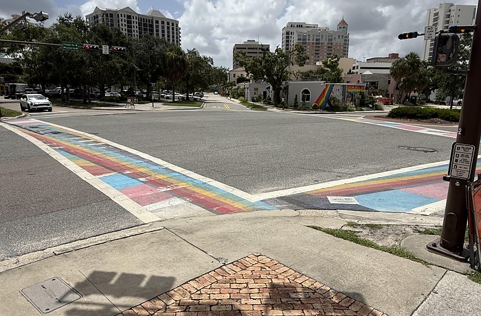 The crosswalk paintings at the intersection of Cocoanut Avenue, Pineapple Avenue and Second Street is noncompliant with state policy.