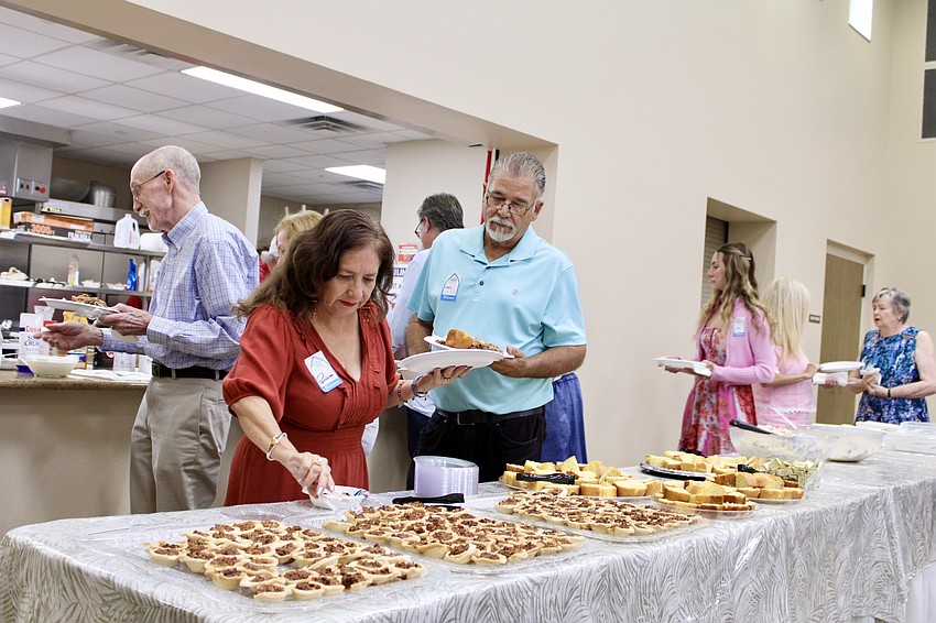 Attendees at the buffet lunch enjoyed Texas-inspired treats like mini pecan pie. The lunch was free, and donations were slated for the Kerr County Flood Relief Fund.
