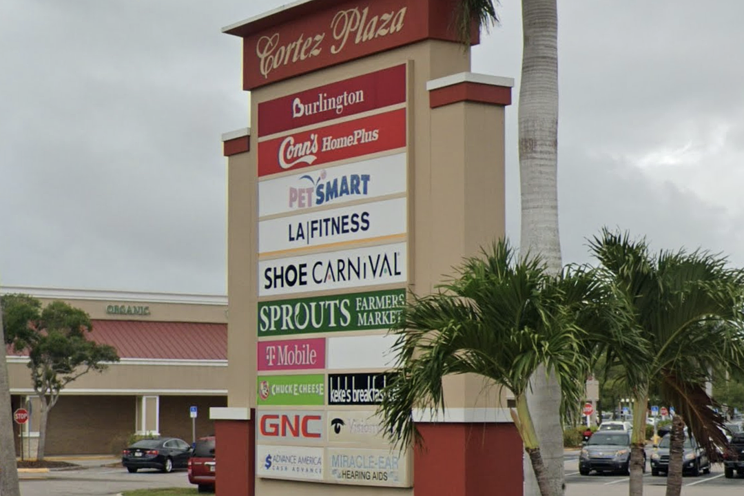 https://media.yourobserver.com/img/photos/2025/09/15/cortez_plaza_manatee_county_r1080x720.png?a5a8e335434cfe3a93dc299de6ea435221e0bf0d