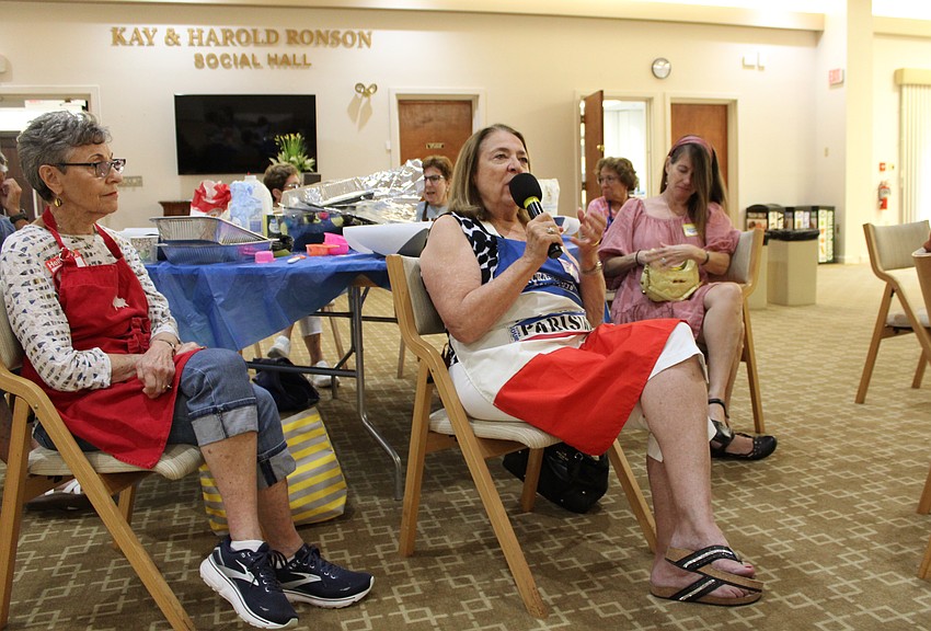 During a video call with challah expert Dr. Beth Ricanati, workshop attendee Kelli Veit shares memories of her mother making loaves for breakfast and dinner for the whole family.