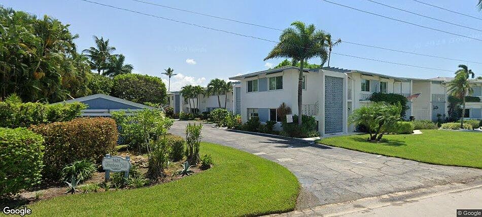 The Naples Harbour Club cooperative sold to an investor who plans a luxury development.