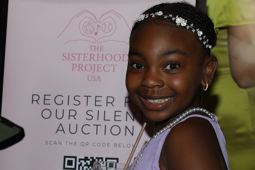 Miss Kristina Claxton