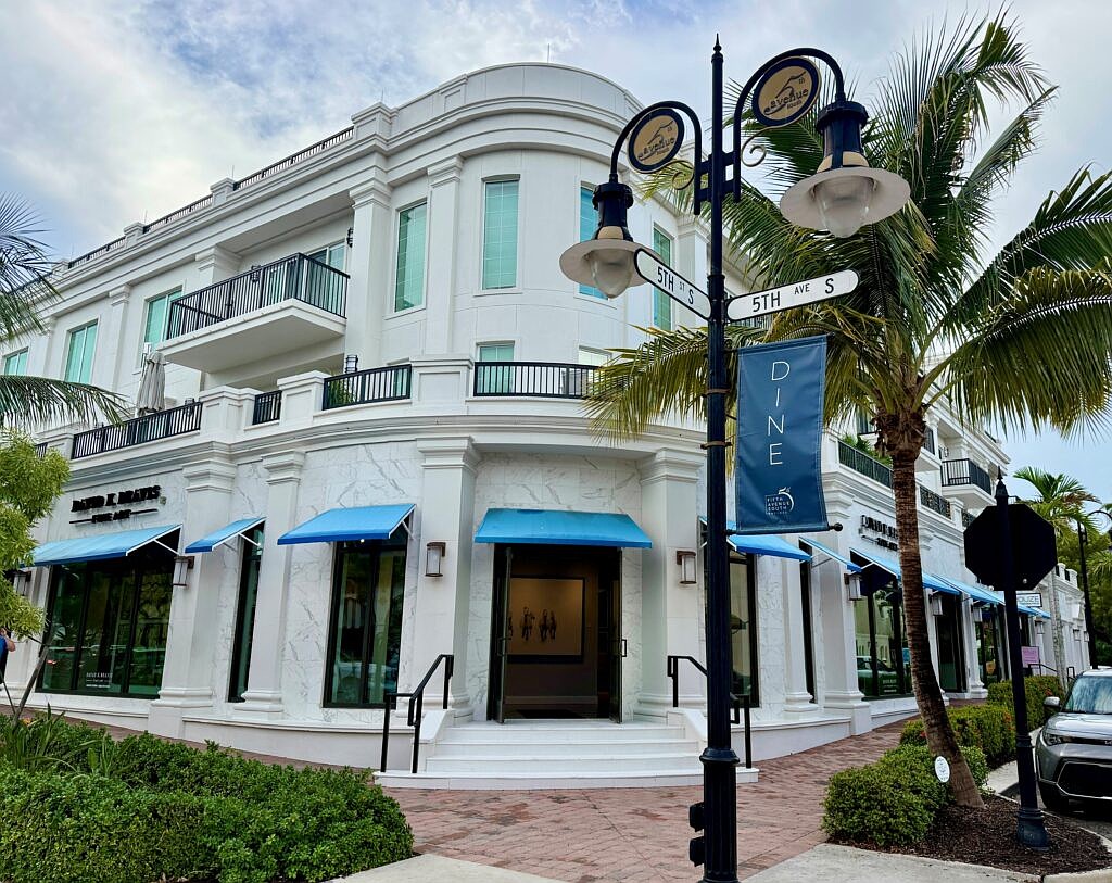 The Hoffmann Family of Cos. has bought another retail property along Fifth Avenue South in Naples.