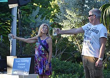 Steinholding contest winner Susie Jacobbi faces off against the last other remaining contestant, John Roeleveld.