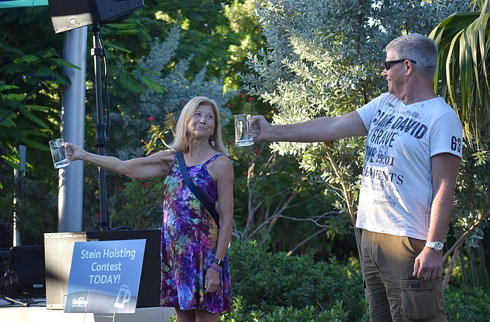 Steinholding contest winner Susie Jacobbi faces off against the last other remaining contestant, John Roeleveld.