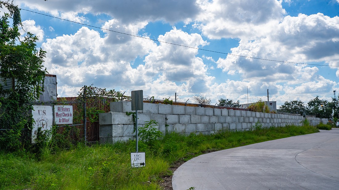 U.S. Recycling is a construction and demolition recycling facility which borders the Central Cocoanut neighborhood. Suncoast Waterkeeper has filed a notice of intent to sue U.S. Recycling for allegedly polluting Hog Creek via stormwater runoff.