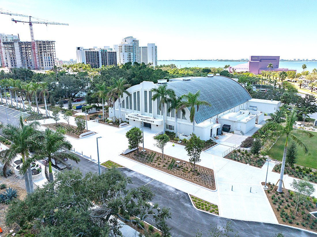 Recently completed at The Bay is the pedestrian promenade along North Tamiami Trail.