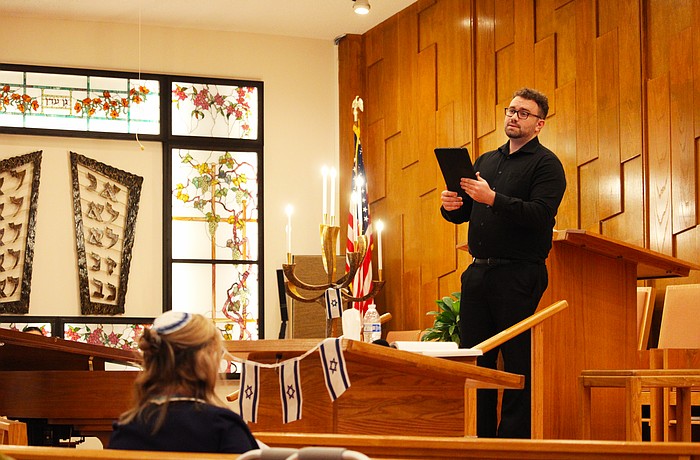 Choir member Nick Masiello brings congregants to tears with his rendition of "Bring Him Home" from "Les Misérables" at a special Shabbat service on Oct. 17, recognizing hostages of the Gaza-Israel conflict.