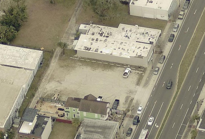 An aerial view of site planned for a veterinary office with an integrated dog park and barat 1636 N. Main St. in Jacksonville.