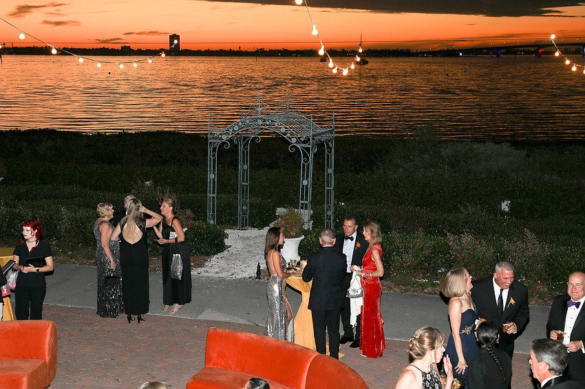 The SPARCCle Sunset Soriée welcomed 240 guests who enjoyed an orange sunset and a remarkable waning beaver moon.