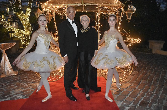 Rileigh Benn, Todd DeGarmo, honoree Michael Saunders, and Scarlett Schultes