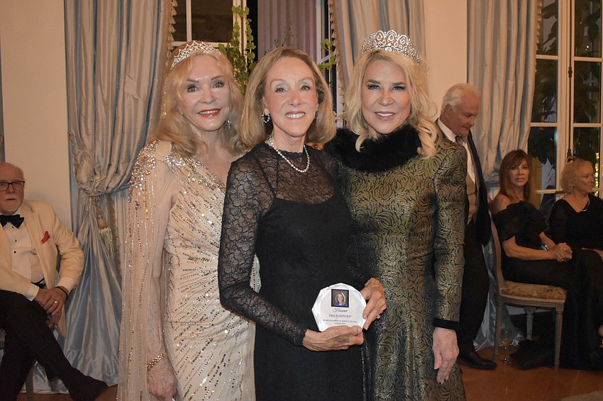 Co-chair Margaret Wise, honoree Deb Kabinoff, and co-chair Katherine Harris