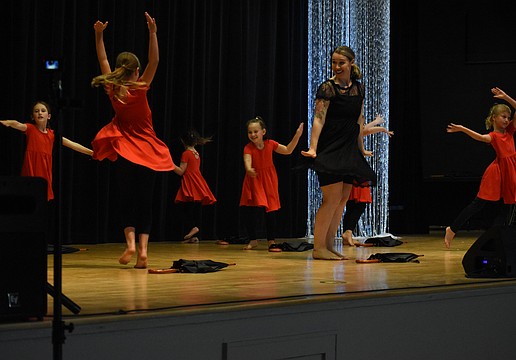 Students and instructor Elisha Byerly perform "Pennies from Heaven" with Sarasota Contemporary Dance.