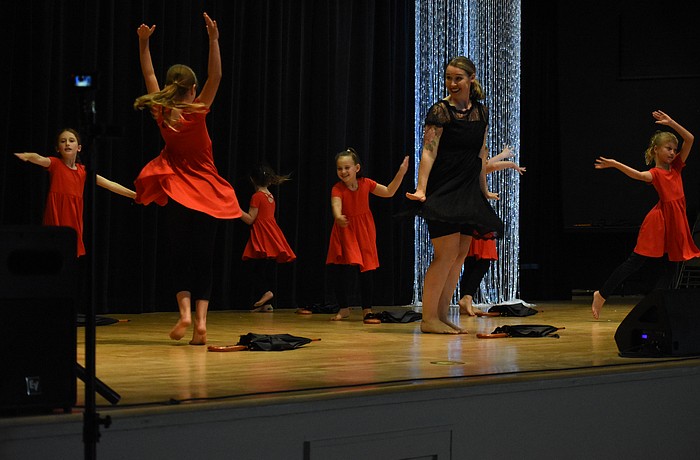 Students and instructor Elisha Byerly perform "Pennies from Heaven" with Sarasota Contemporary Dance.