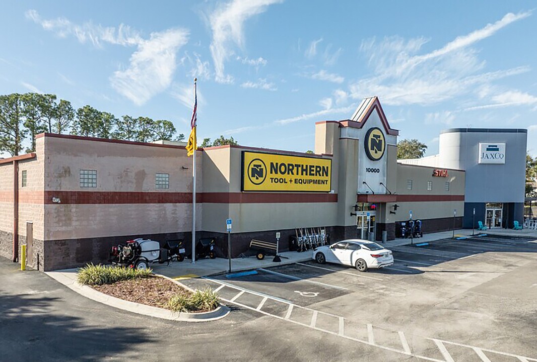 Goldstein Commercial brokers Arlington site for $7 million