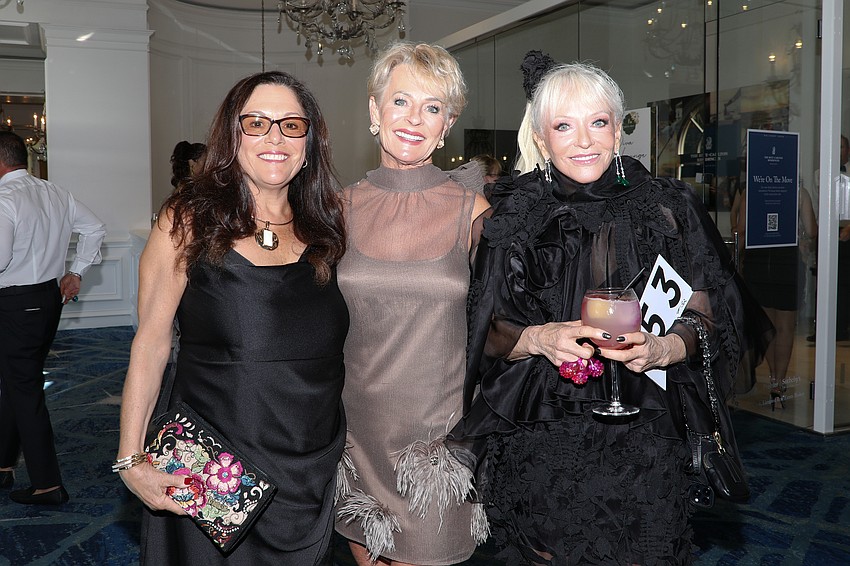 Dina Kruk, Charlotte Stewart and Elisabeth Waters