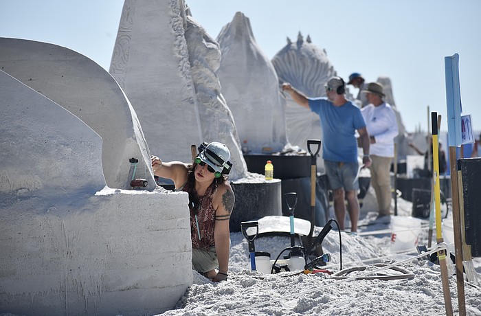 Artists including Isabelle Gasse (front) compete during the festival.