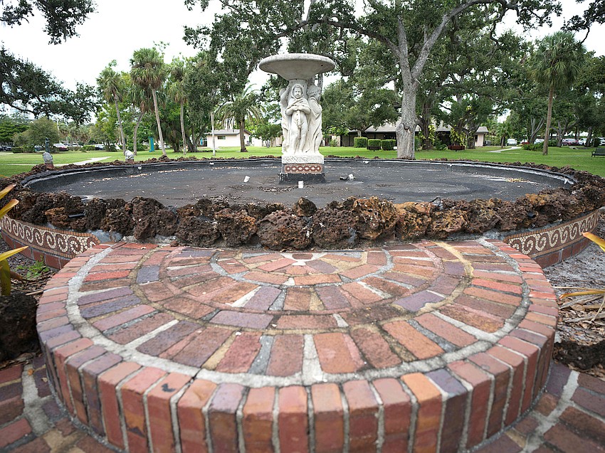 Luke Wood Park and the Mable Ringling Fountain on Mount Street.