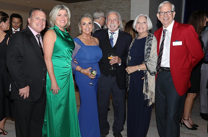 Bill and Robyn Sadlo, Barb and Jay Lancer and Marjolaine and Steve Townsend