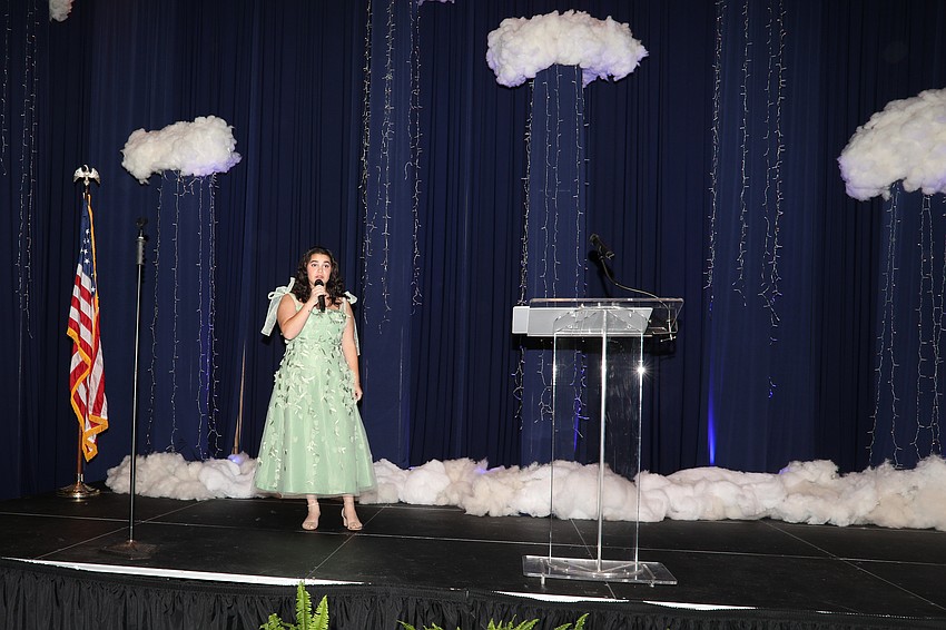 Soloist Isabel J. was the first to perform for 360 guests.
