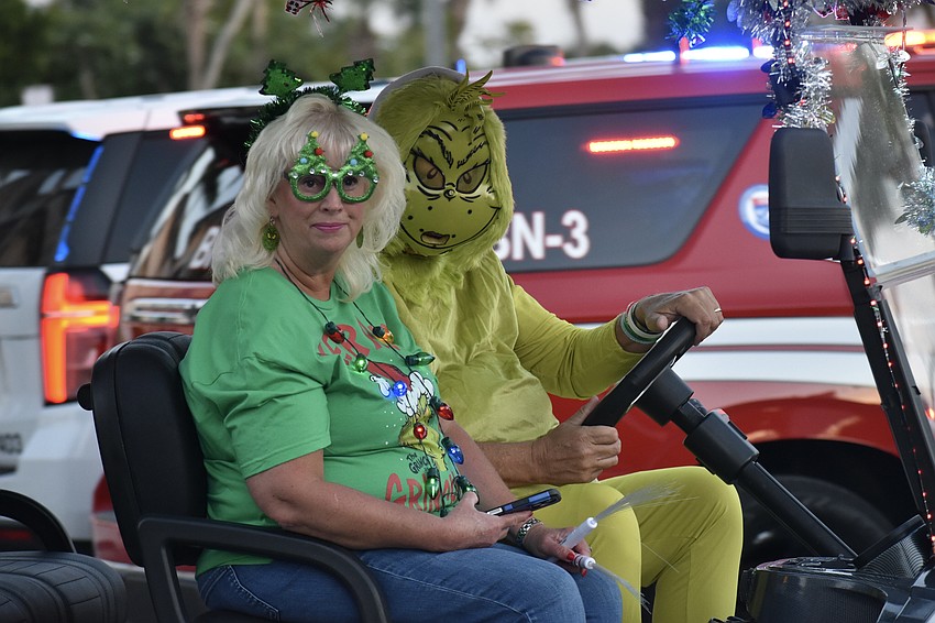 Deb and Wade Wiitala make their way along the parade route.