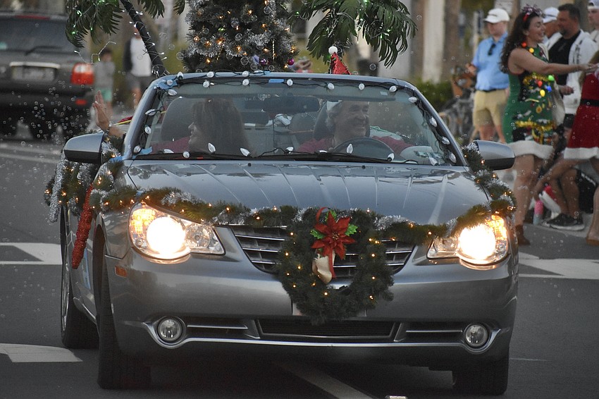 Becky and Henry Seiner make their way along the parade route.