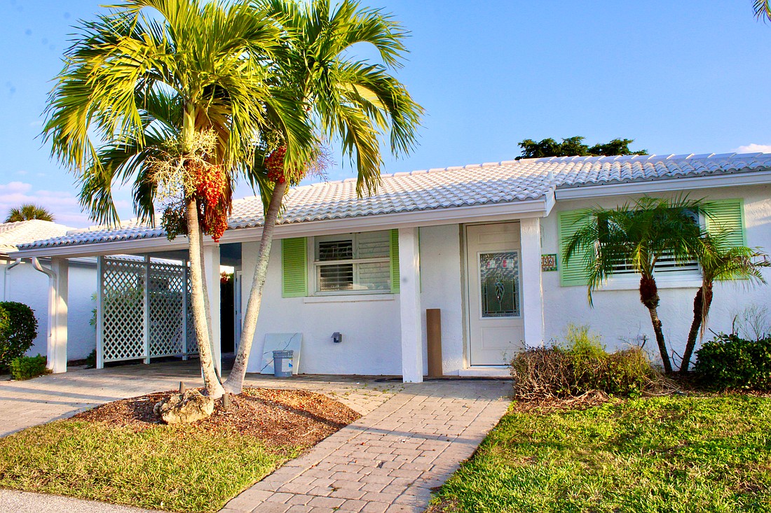 The Unit 154 condominium at 556 Spanish Drive N. sold for $385,000.