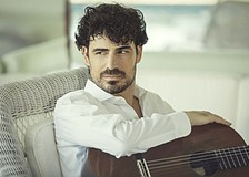 The audience roared its approval when Spanish guitarist Pablo Sáinz-Villegas delivered an encore performance on the Sarasota Orchestra's Masterworks concert, "Close Encounters."