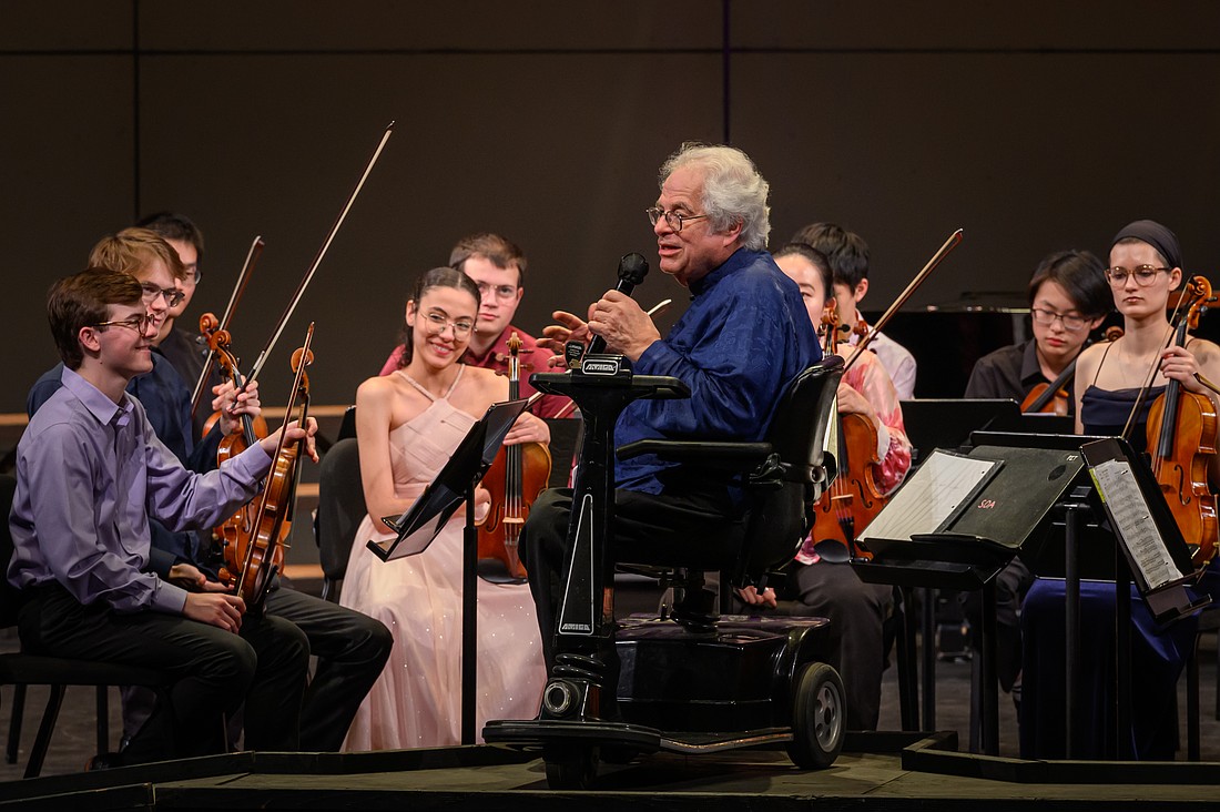 Itzhak Perlman conducts the 2025 Perlman Music Program Suncoast Celebration Concert.