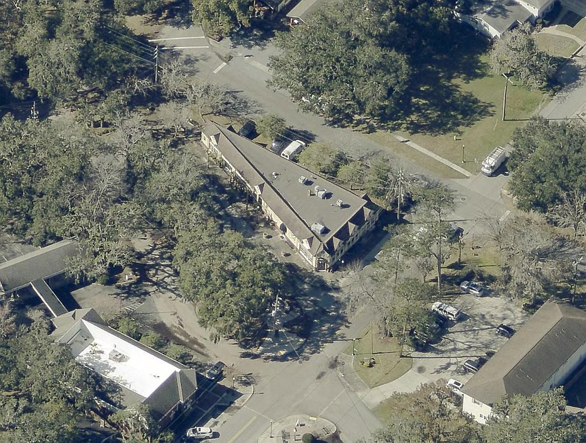 Oxford Place is at 2902 Corinthian Ave. in Old Ortega.